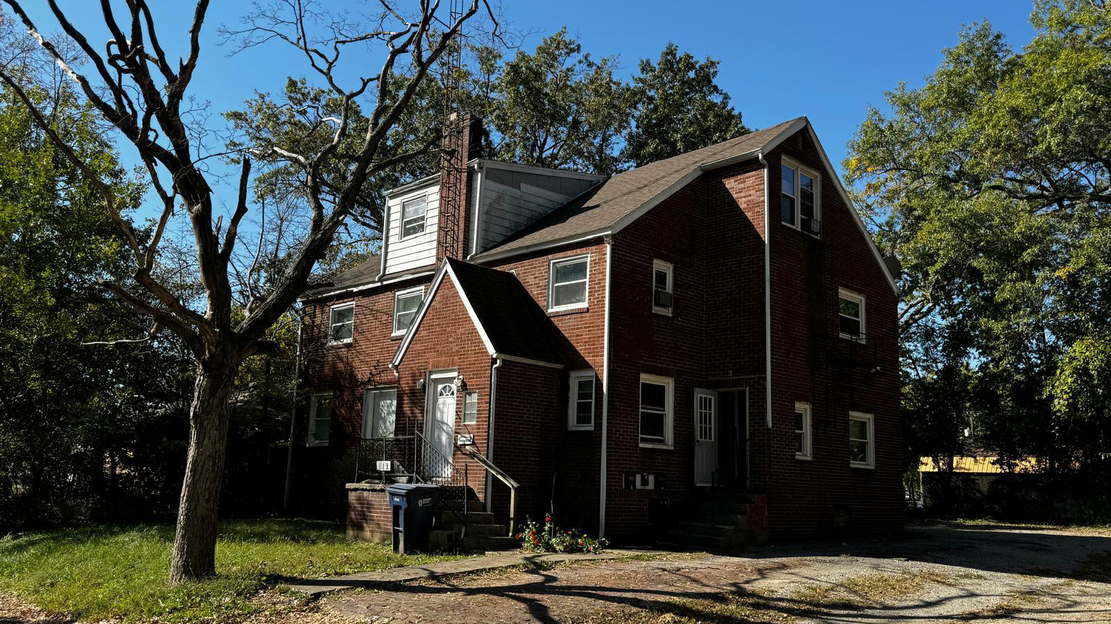 Rental image