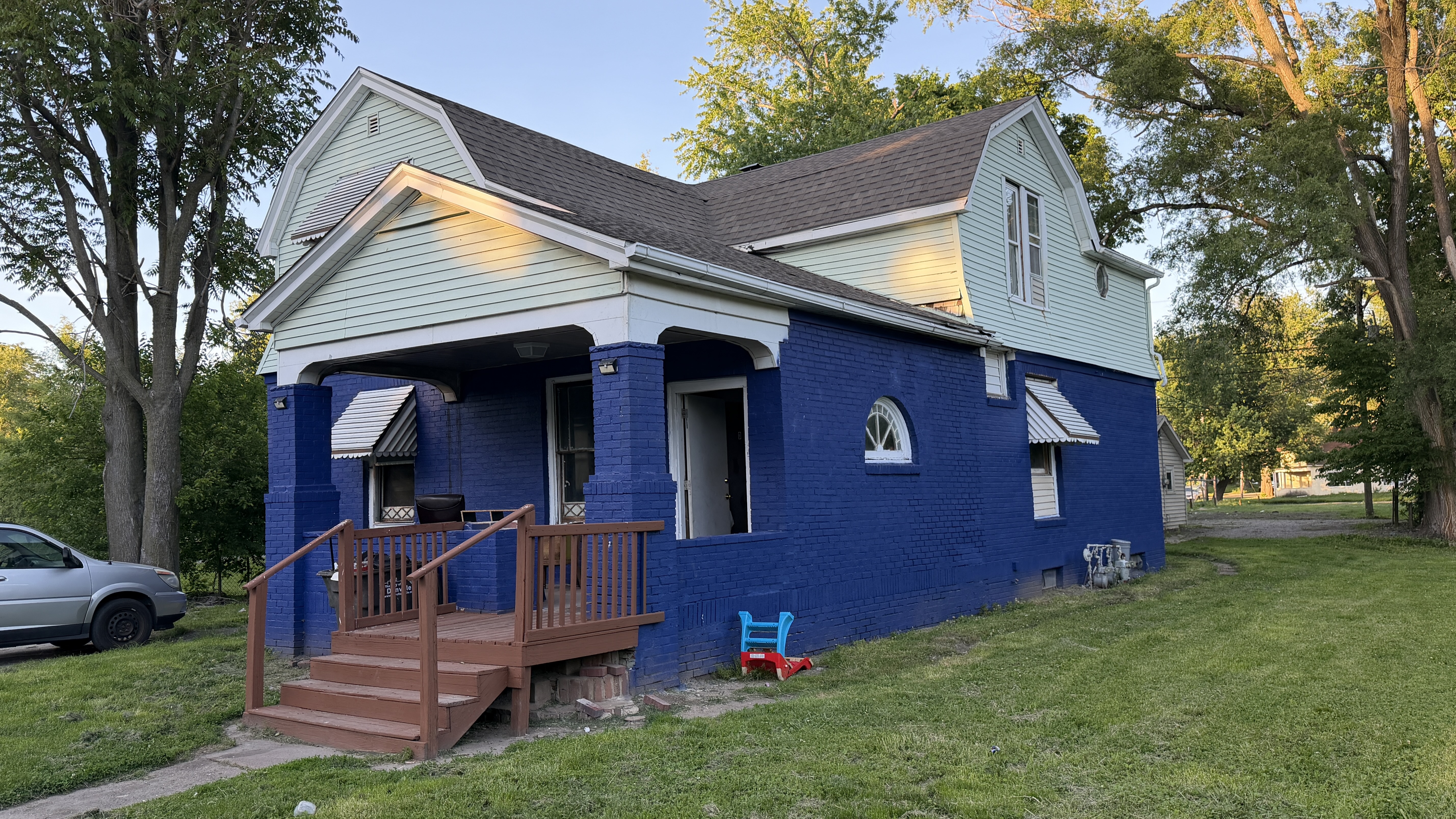 Rental image